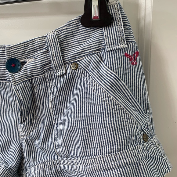American Eagle pin stripe shorts zipper detail - Picture 2 of 7